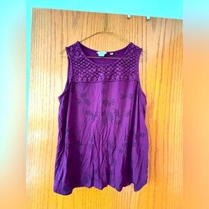 Tank to with embroidery detail